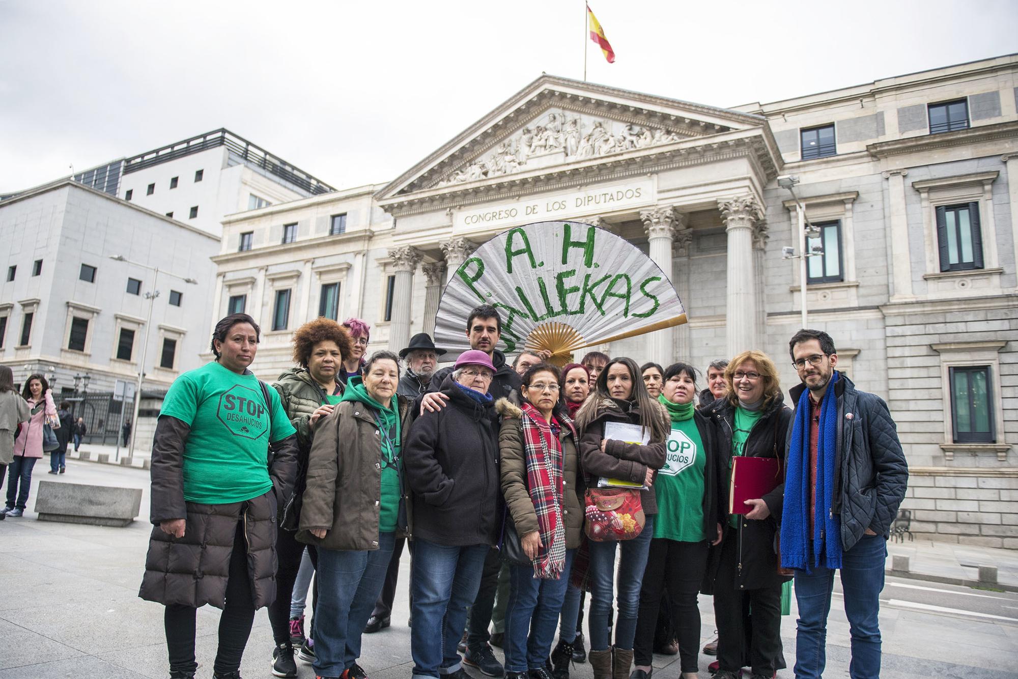 Rueda de prensa de la PAH y los sindicatos de inquilinos